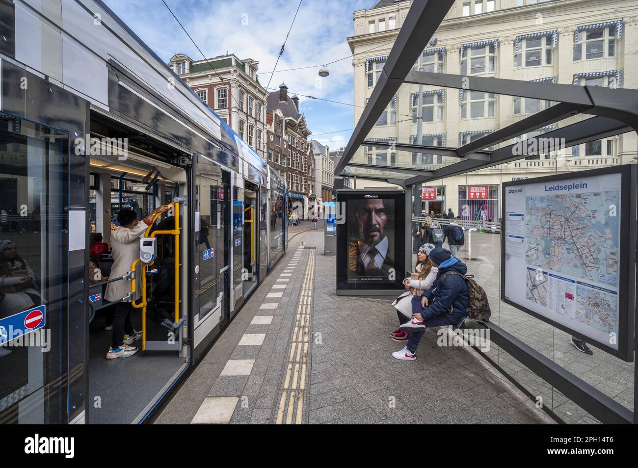 AMSTERDAM - Tram 12 in the center of Amsterdam. Public transport in the capital is being overhauled because the number of travelers has decreased due to the corona crisis. ANP EVERT ELZINGA netherlands out - belgium out Stock Photo