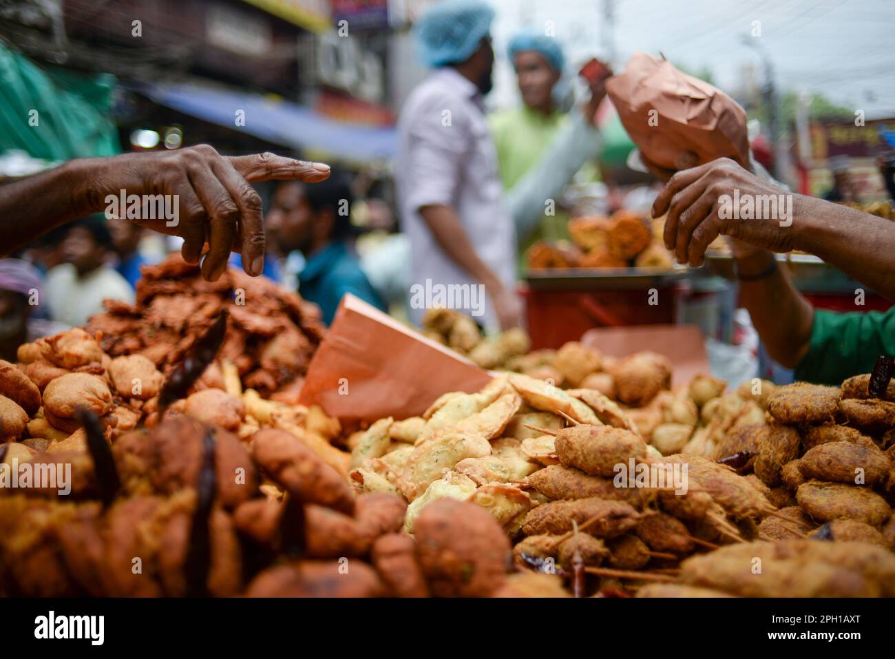 The Traditional Iftar Bazar Of Chock Bazar,Dhaka,Bangladesh Stock Photo ...