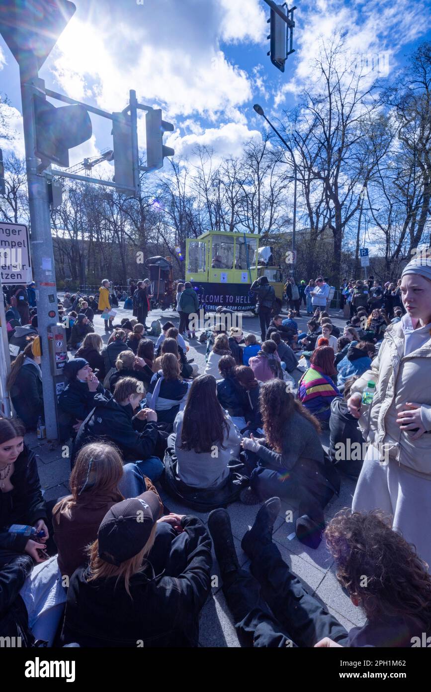 Munich, Germany. 25 March 2023.  Pro-choice supporters demonstrate near the route of ananti-abortion march, Munich, Germany Stock Photo
