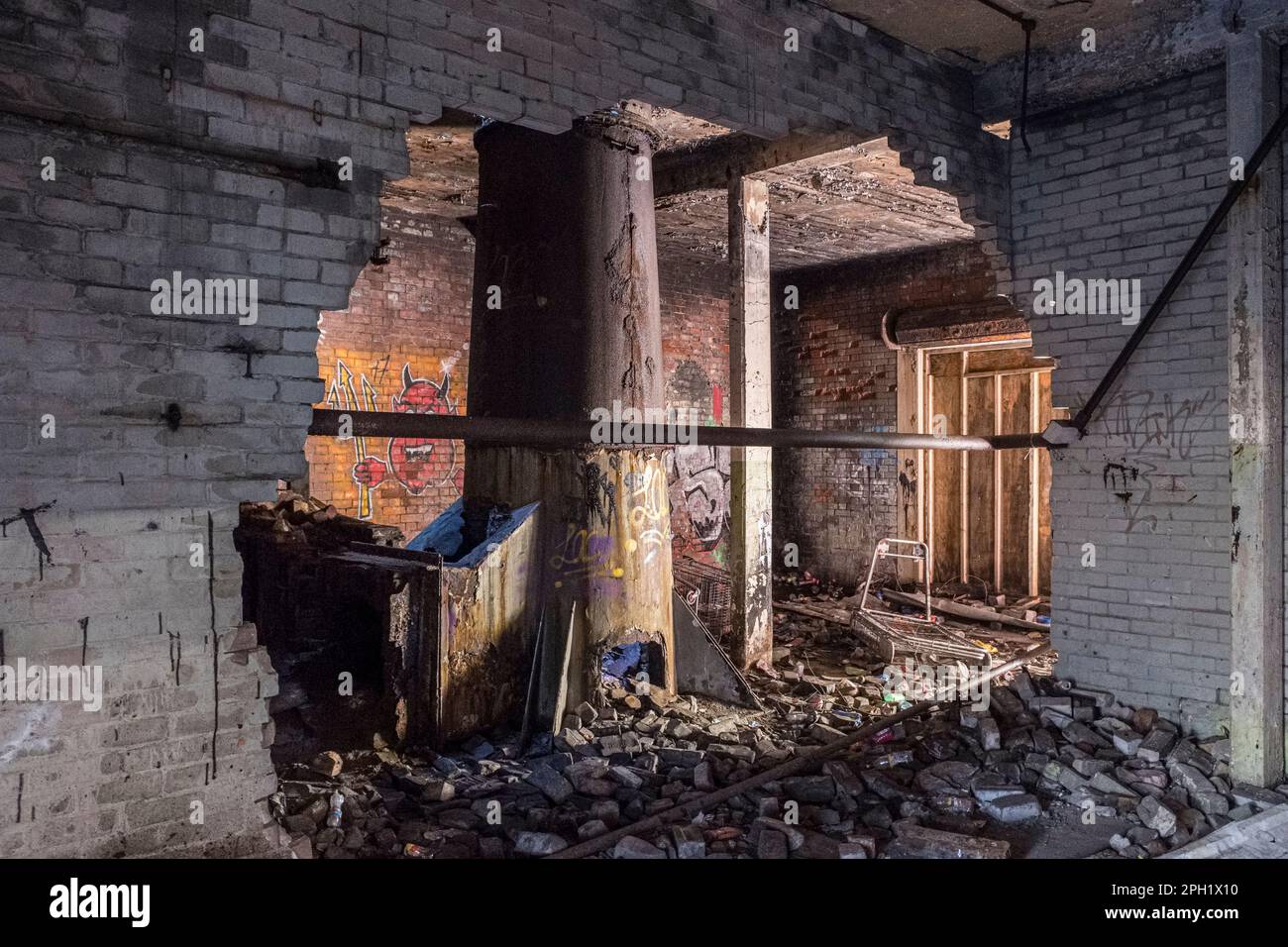 Inside the derelict boiler house in Brynmawr, Wales, the ruins of the superb Dunlop Rubber Factory (Dunlop Semtex), the first listed postwar building Stock Photo