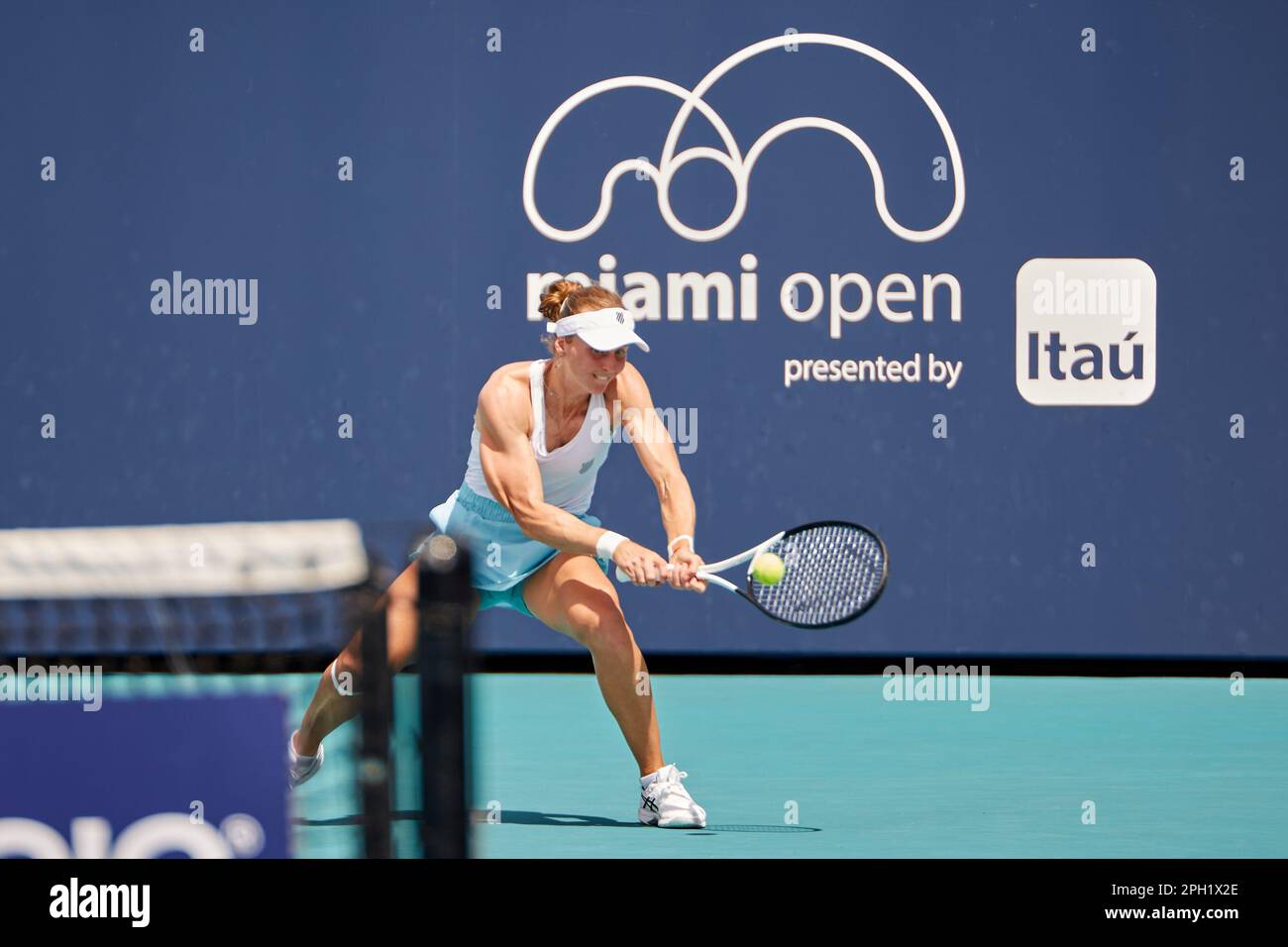 Miami Gardens, FL, USA. 25th March 2023. [WTA] [12] L. Samsonova vs [23] Q. Zheng (CHN) during