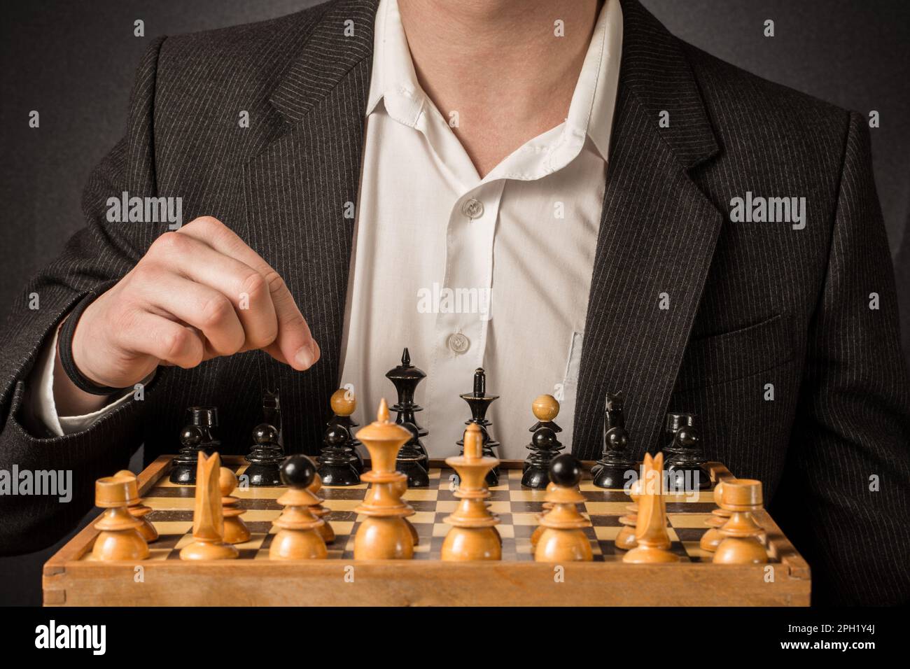 Chess player name unknown hi-res stock photography and images - Alamy