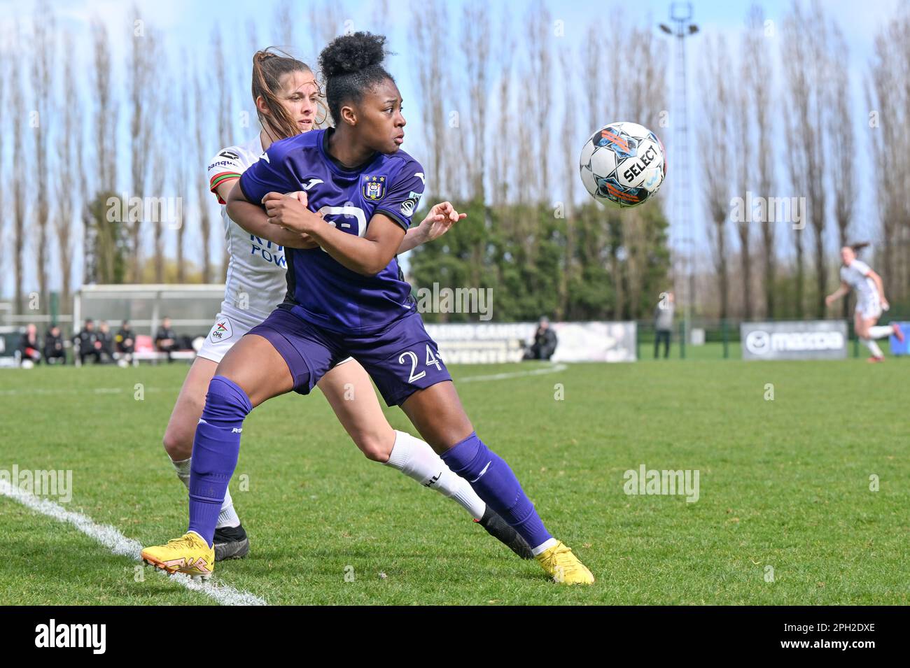 Esther Buabadi (24) of Anderlecht pictured fighting for the ball