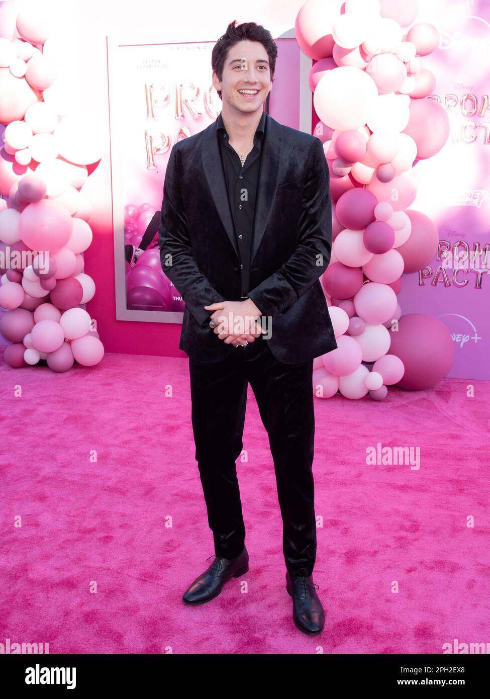 Prom pact milo manheim hi-res stock photography and images - Alamy