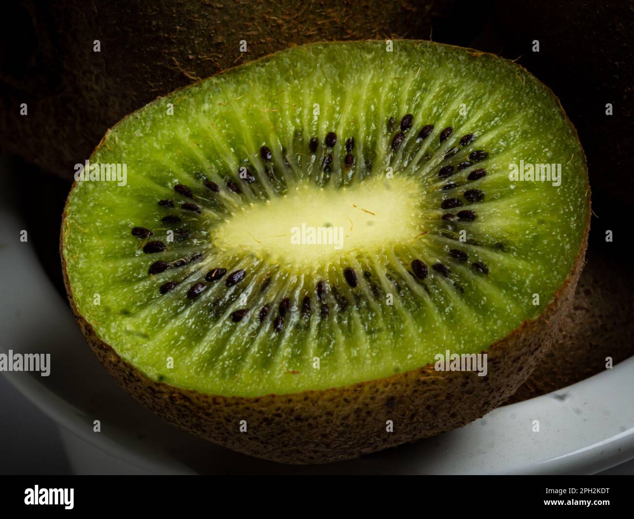 Close up view kiwi hi-res stock photography and images - Alamy