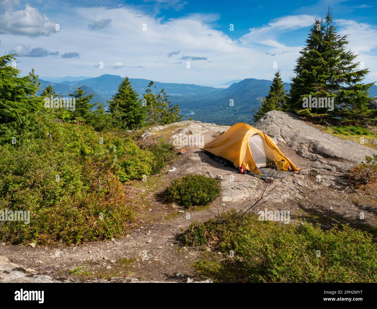 BC00703-00...BRITISH COLUMBIA - Tent site along the Sunshine Coast Trail at the top of Tin Hat Mountain. Stock Photo