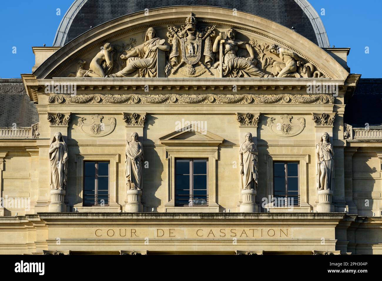 This landscape photo was taken, in Europe, in France, in ile de France, in Paris, on the banks of the Seine, in summer. We see the Court of Cassation, Stock Photo