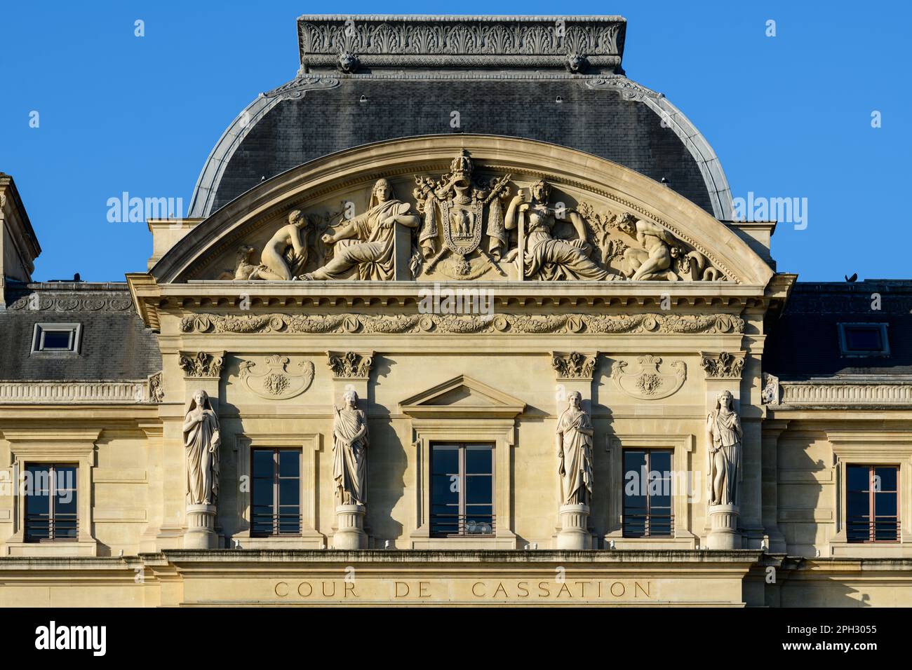 This landscape photo was taken, in Europe, in France, in ile de France, in Paris, on the banks of the Seine, in summer. We see the Court of Cassation, Stock Photo