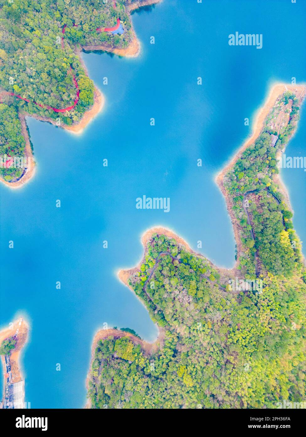 HANGZHOU, CHINA - MARCH 25, 2023 - Aerial photo shows clouds shrouding Thousand Island Lake after rain in Hangzhou, Zhejiang province, China, March 25 Stock Photo