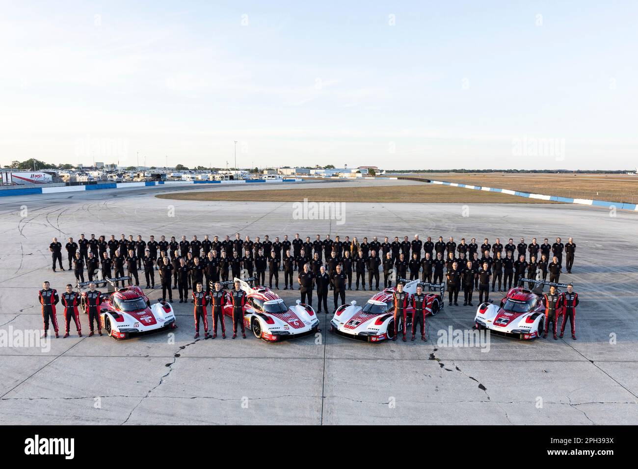 Sebring, Vereinigte Staaten. 10th Mar, 2023. Porsche Penske Motorsport team photo, FIA WEC and IMSA/dpa/Alamy Live News Stock Photo