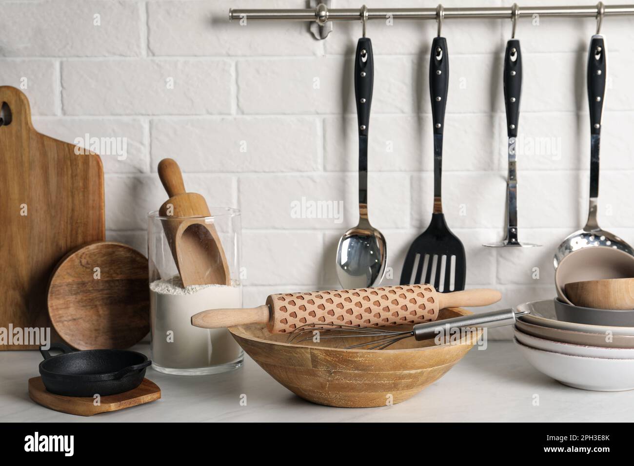 kitchen utensil, scoop, kitchen utensils, scoops Stock Photo - Alamy