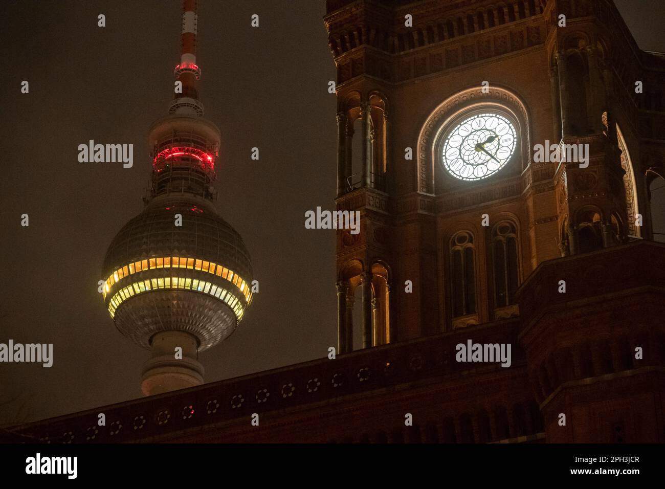 Berlin, Germany. 26th Mar, 2023. The clock at the Rotes Rathaus shows
