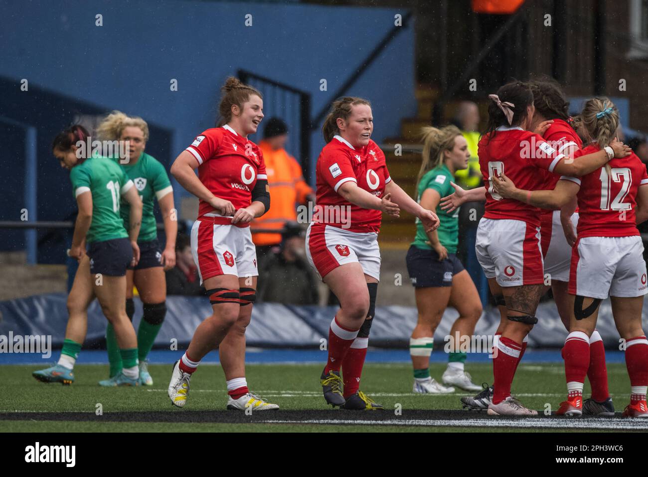 Cardiff, Wales. 25th March 2023. Kate Williams (Wales) and team ...