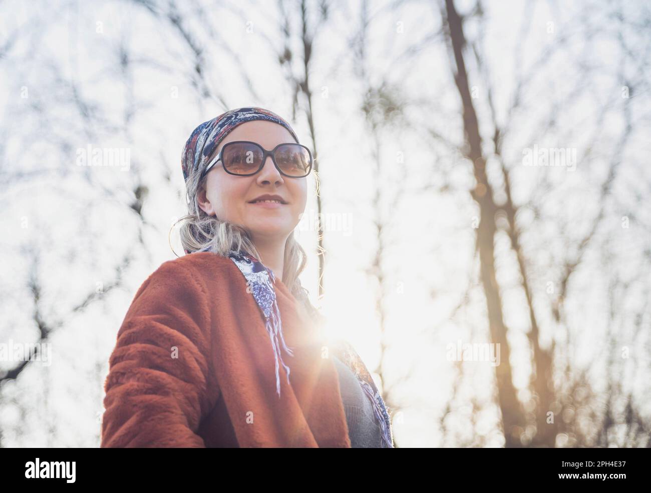 Beautiful woman in fur coat hi-res stock photography and images - Alamy
