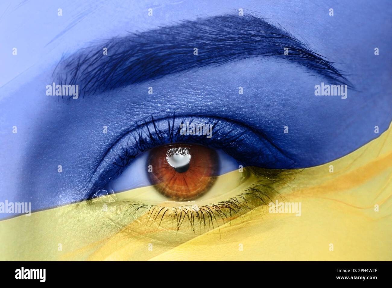 Russian flag woman eye hi-res stock photography and images - Alamy