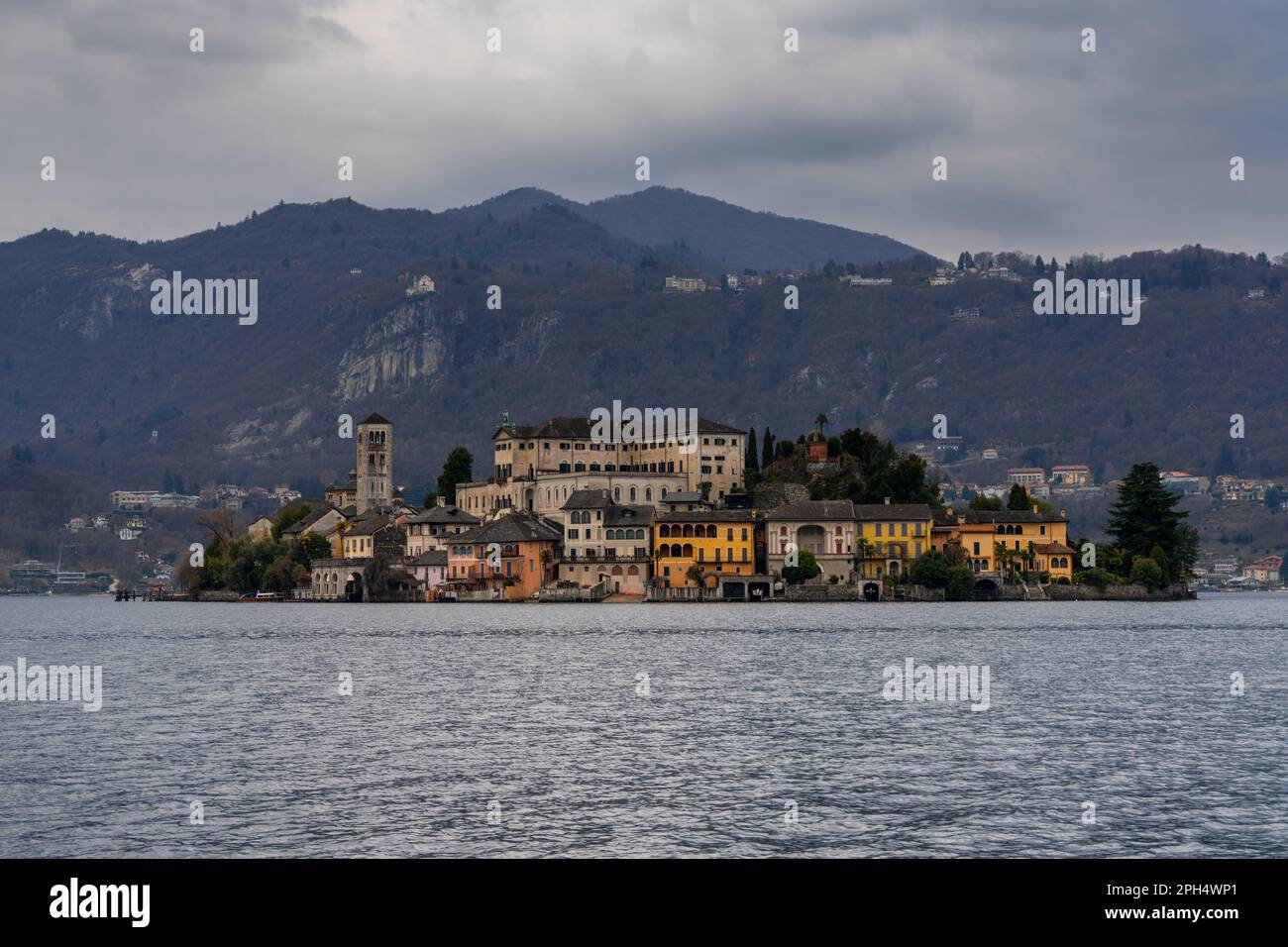A view of Lake Orta and the Isola San Guilio islet with its historic buildings Stock Photo