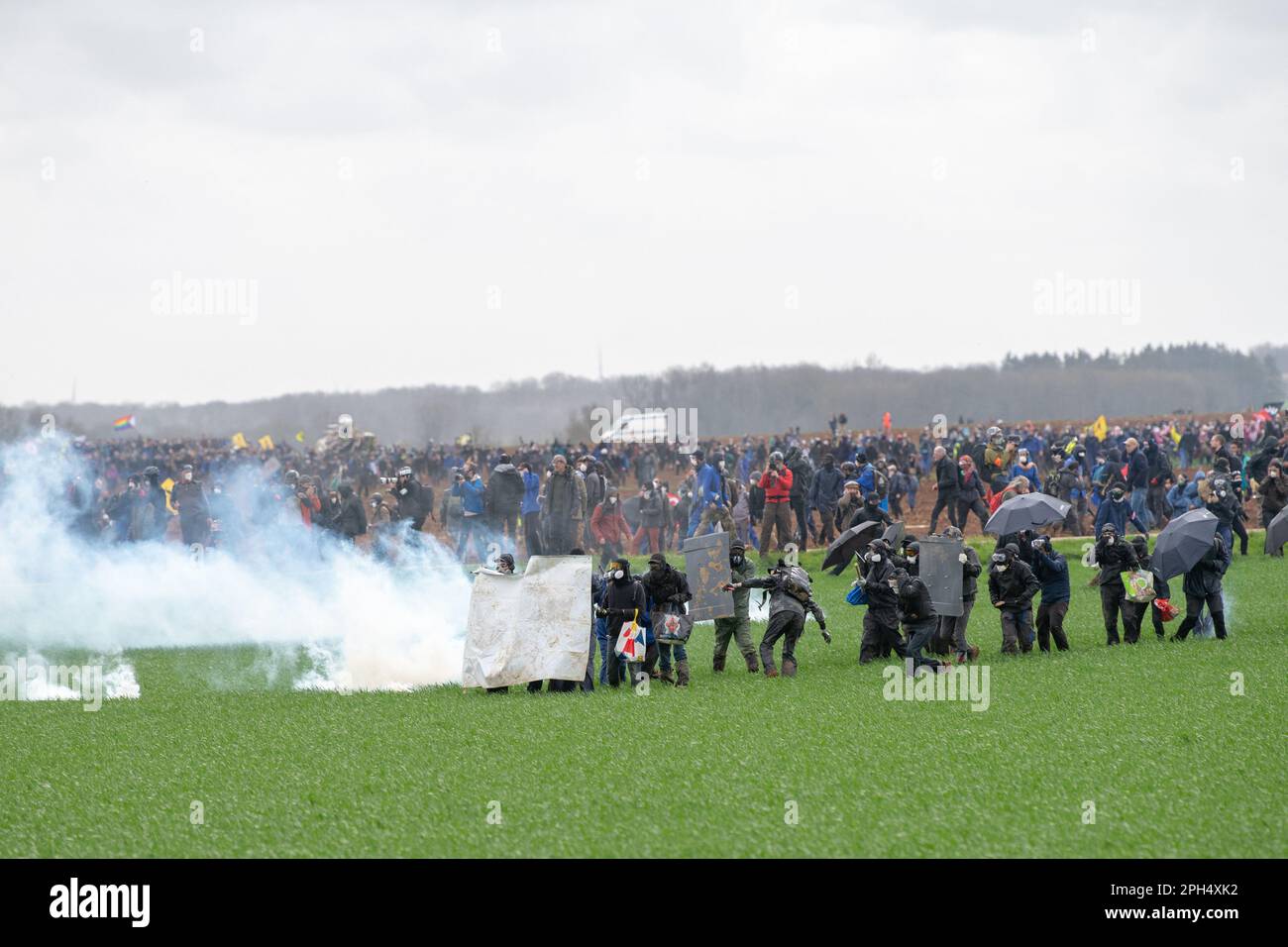Sainte Soline, France. 25th Mar, 2023. Violent protest against Mega
