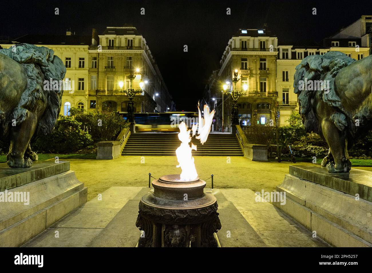 Brussels  - The eternal flame at the foot of the colums of the congress monument dominated by a statue of the  King Leopold I a commemorative flame fo Stock Photo