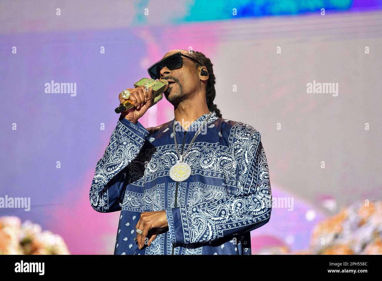 Paris, France. 26th Mar, 2023. Snoop Dogg performs at the Accor Arena