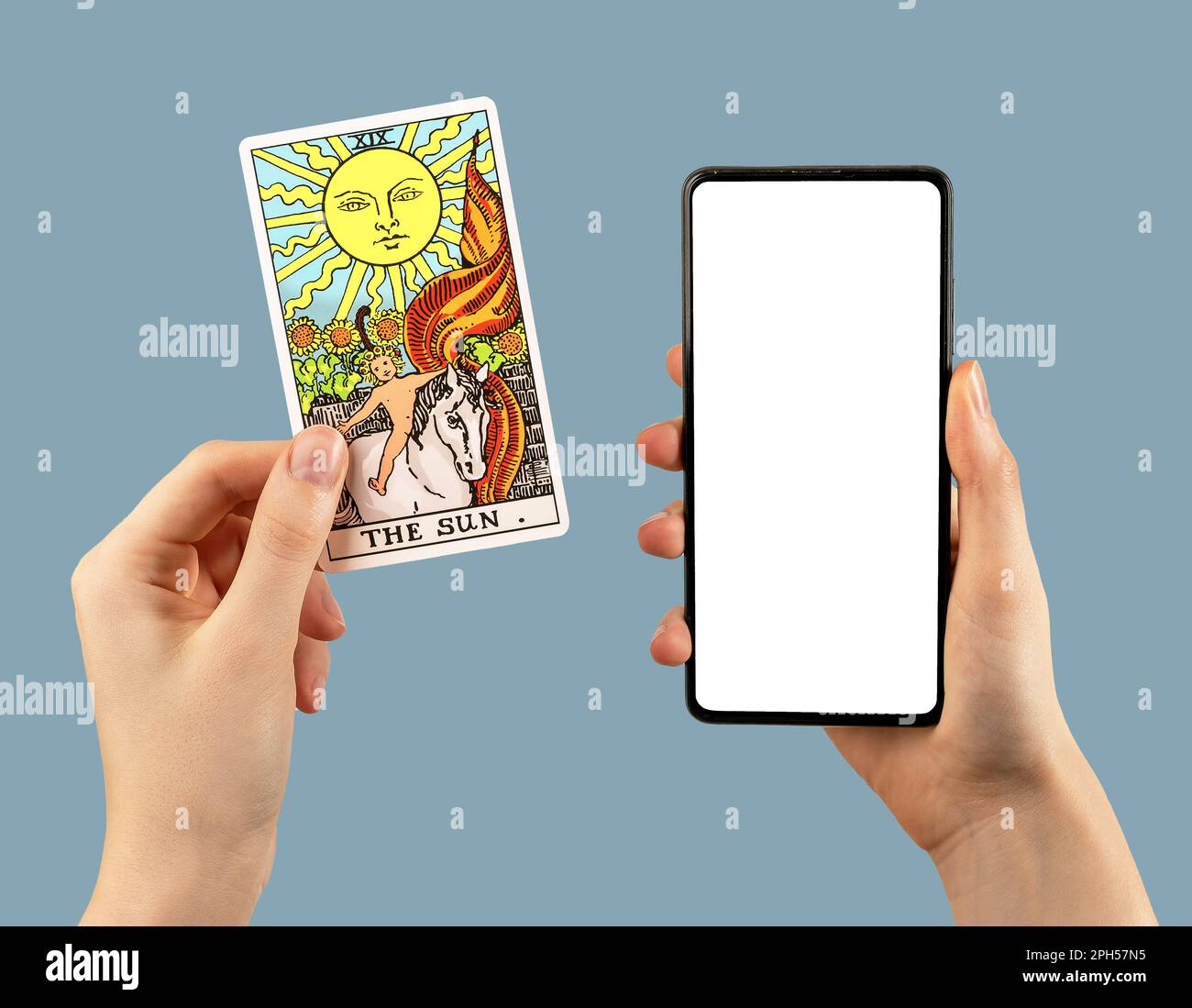 Tarot cards reading hi-res stock photography and images - Page 17 - Alamy