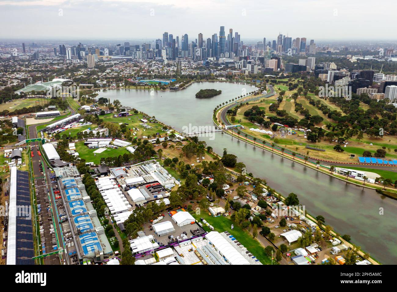Albert park formula 1 f1 in melbourne hires stock photography and images Alamy