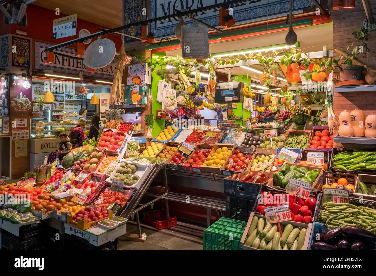 Spain seville triana mercado hi-res stock photography and images - Alamy