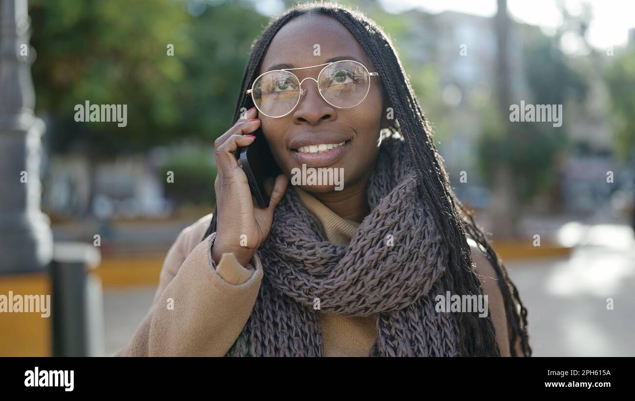 African woman smiling speaking on hi-res stock photography and images ...