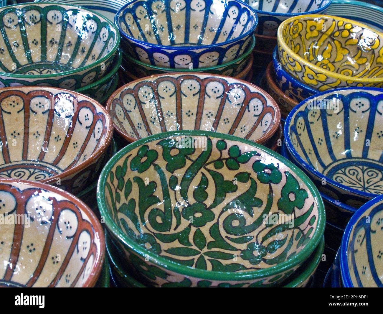 Glazed  bowls, Poterie, Societe Fakhkari, Fes Stock Photo