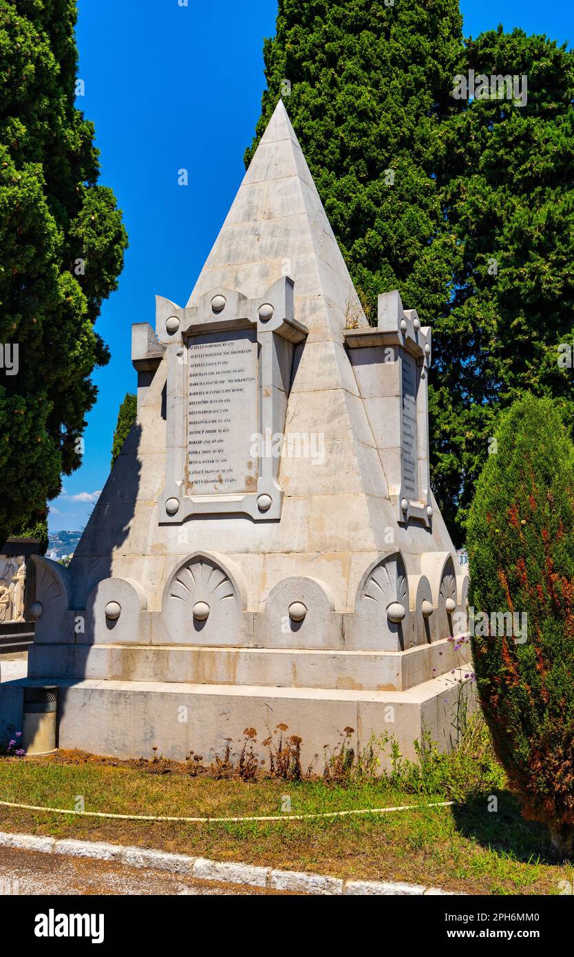 Nice, France - August 3, 2022: Victims memorial of opera house theater fire  of March 23, 1881 in historic Cimetiere do Chateau Cemetery Stock Photo -  Alamy