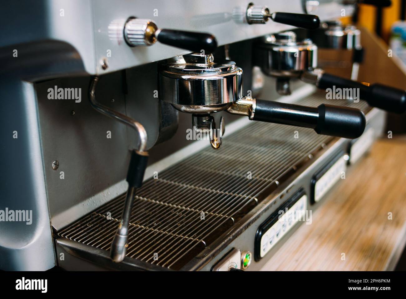 coffee machine restaurant bar equipment brewer Stock Photo Alamy
