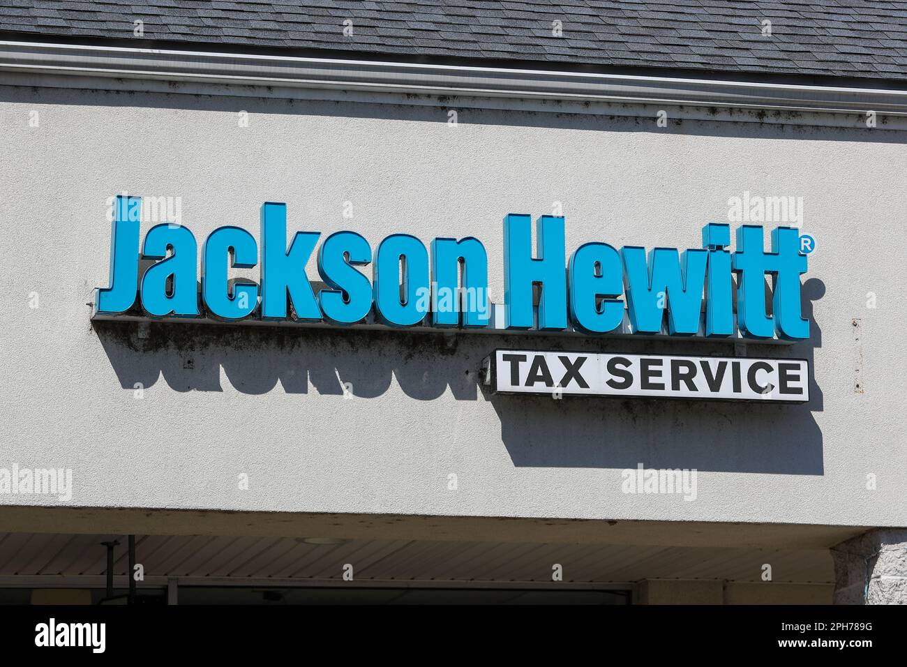 Jackson Hewitt Tax Service Hi res Stock Photography And Images Alamy jackson-hewitt-tax-service-hi-res-stock-photography-and-images-alamy