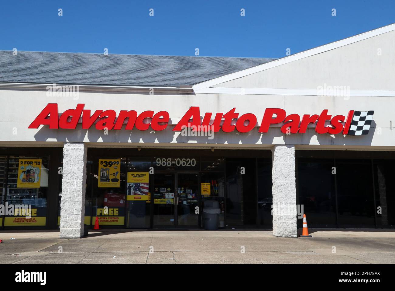 An exterior view of the Advance Auto Parts store at the Sunbury Plaza