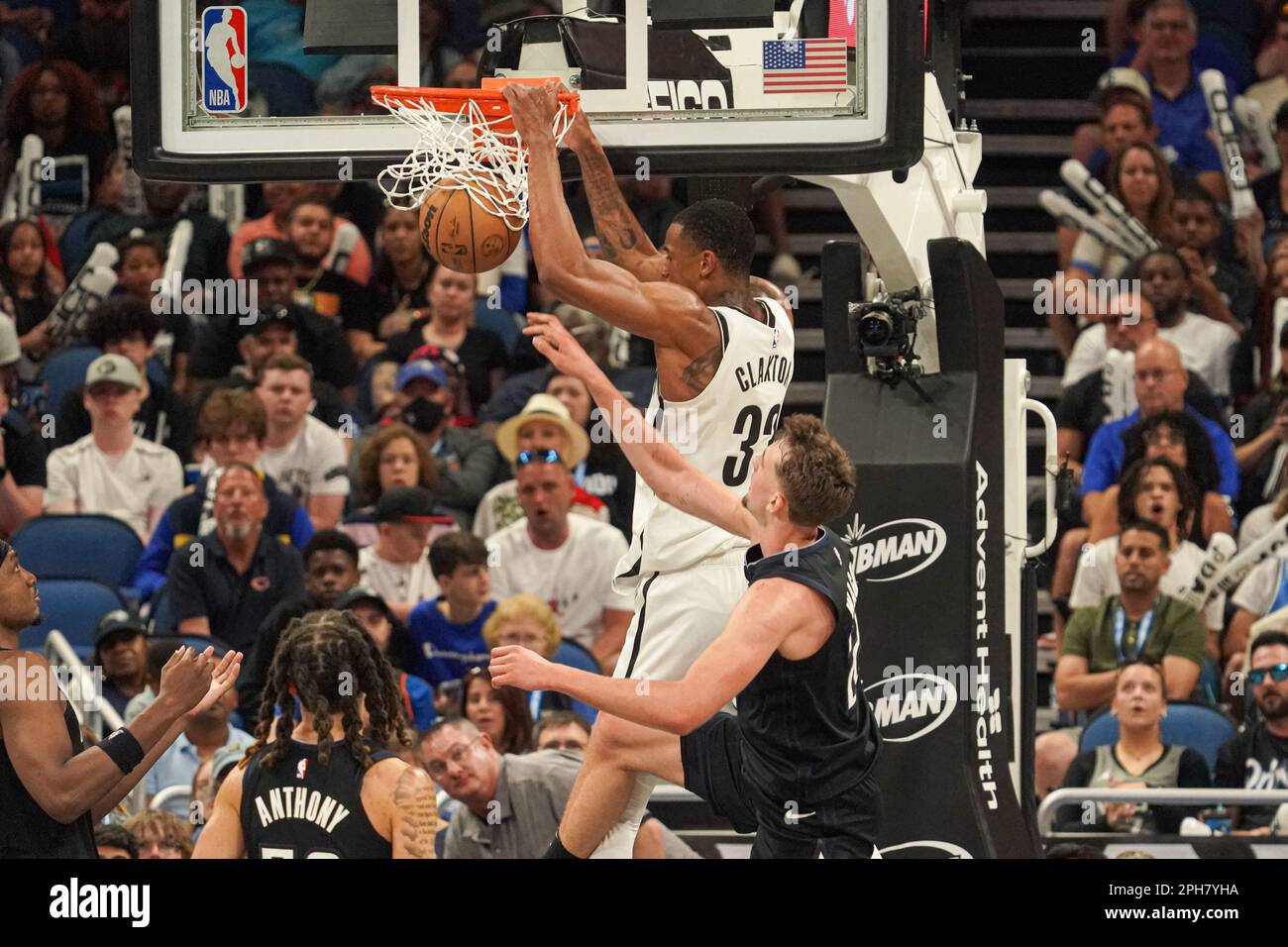 Nic Claxton dunks EVERYTHING for the Brooklyn Nets