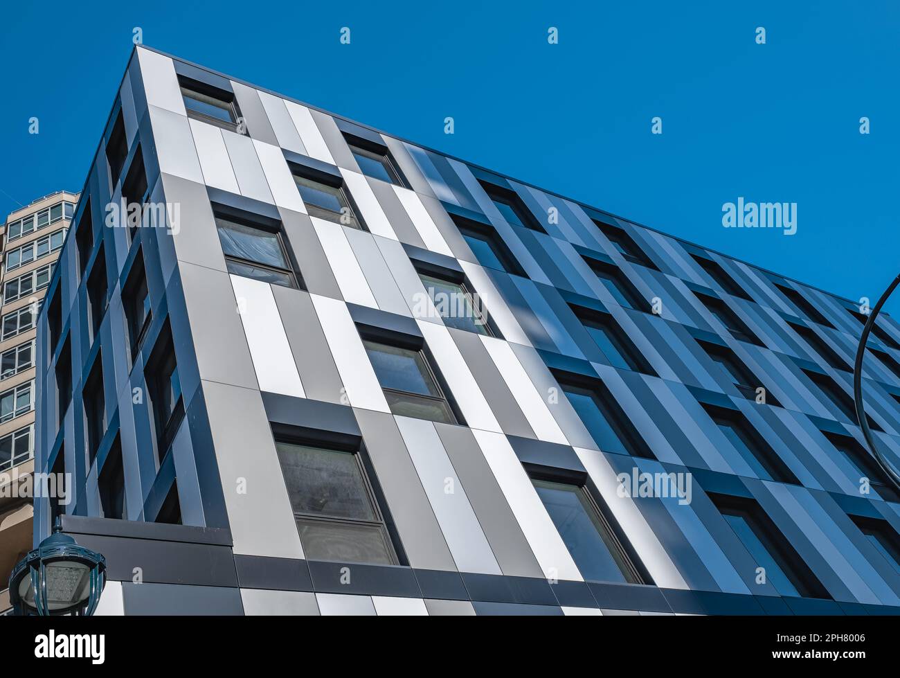 Architecture detail Facade design Modern building. Fragment of an office  building. Minimal geometric architecture background of modern building  agains Stock Photo - Alamy