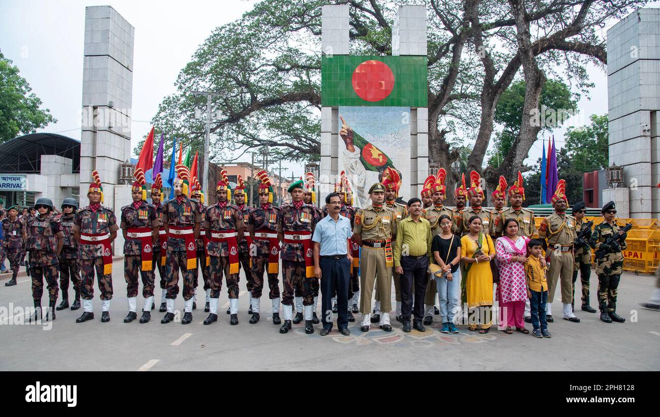 Bangaon, West Bengal, India. 26th Mar, 2023. Different moments of joint
