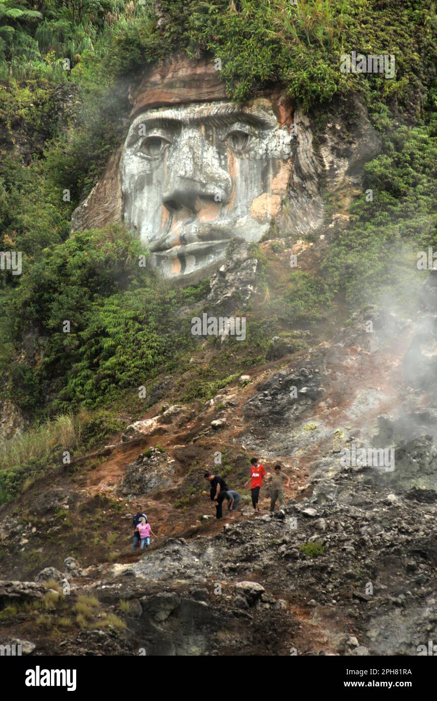 Sculptural ttraction hires stock photography and images Alamy