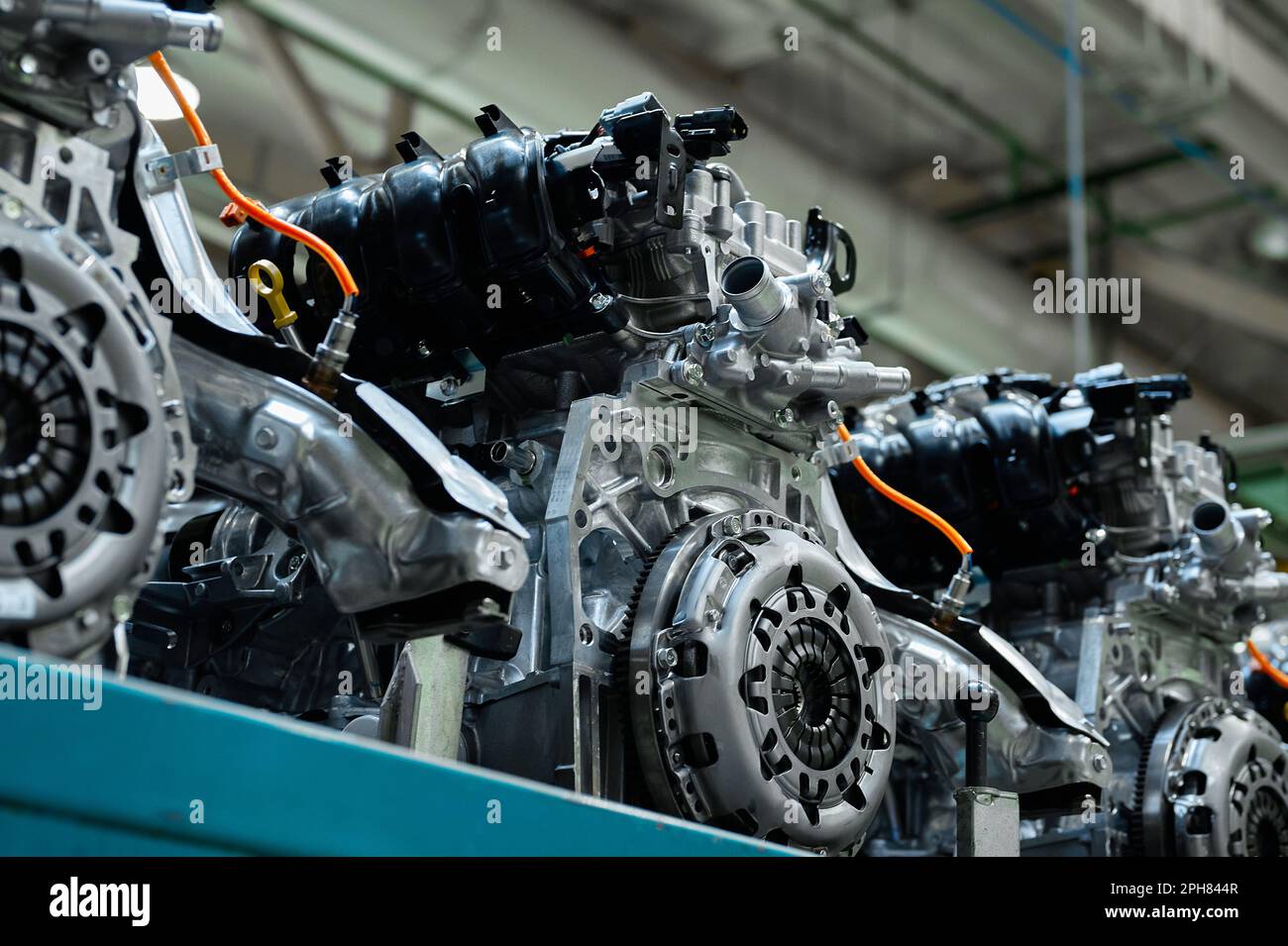 Moderna industria automobilistica cinghia distribuzione motore Foto stock -  Alamy