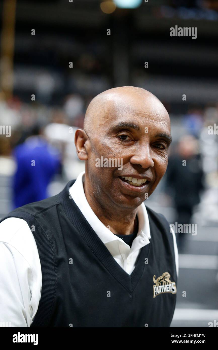 Rattlers hi-res stock photography and images - Page 16 - Alamy