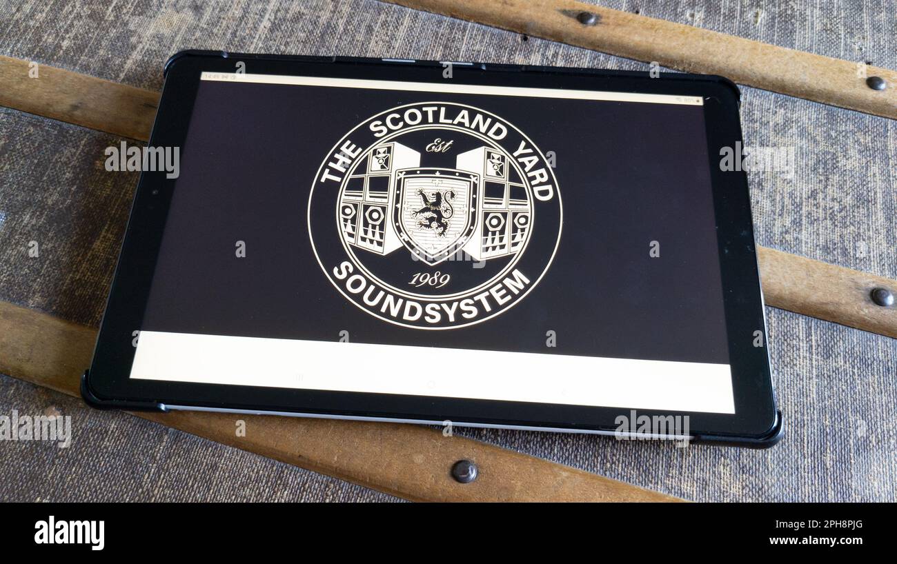 Metropolitan police london logo hi-res stock photography and images - Alamy