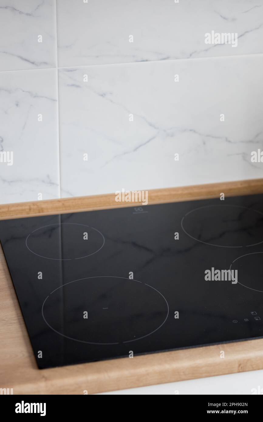 Induction cooktop stove. Modern kitchen flat Stock Photo Alamy