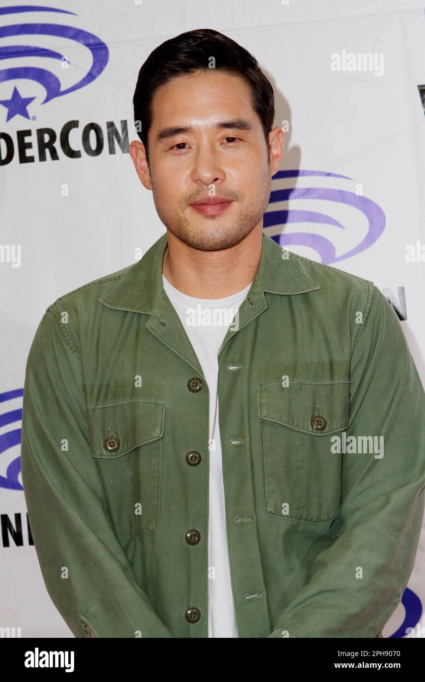 Quantum leap raymond lee hires stock photography and images Alamy