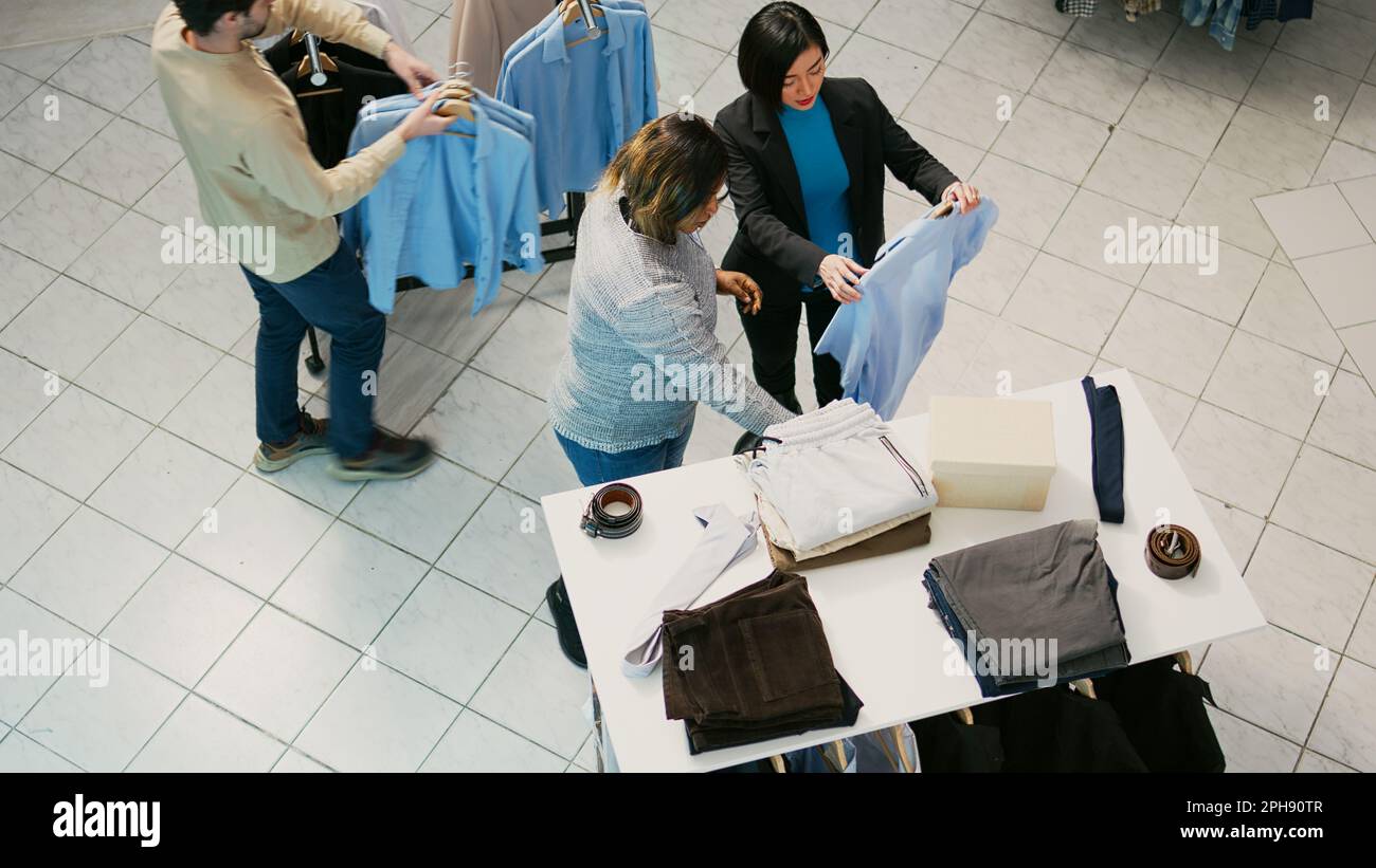men fashion mall ladies dress wardrobe Shopping Mall Floor Retail Garment Store Display for Men and Lady Clothes - Garments Wall Display and Boutique display price