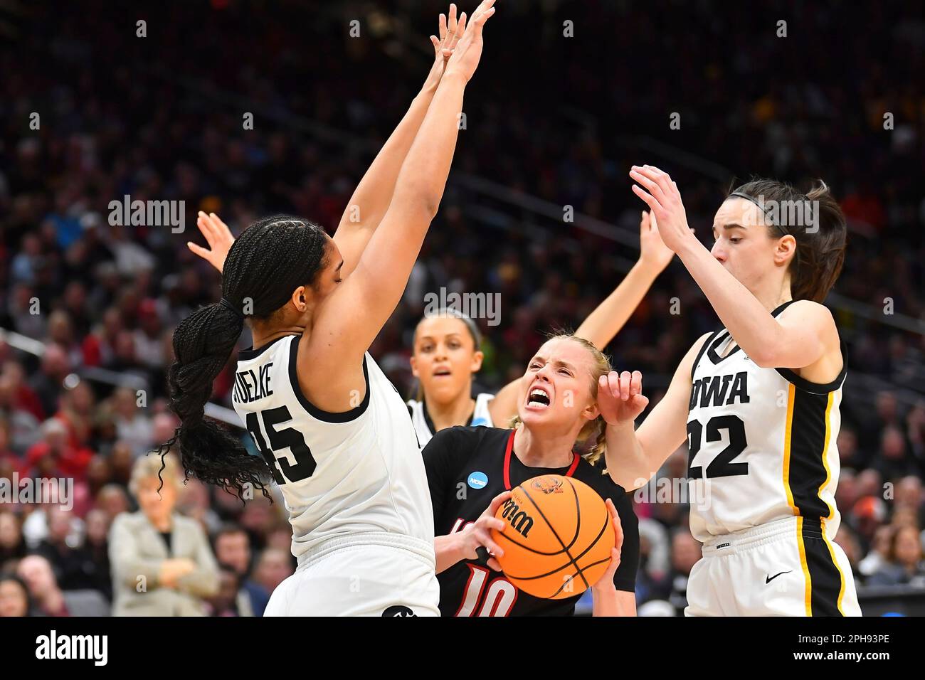 Hailey Guard March 26, 2023: Louisville Cardinals guard Hailey Van Lith (10) looks ...