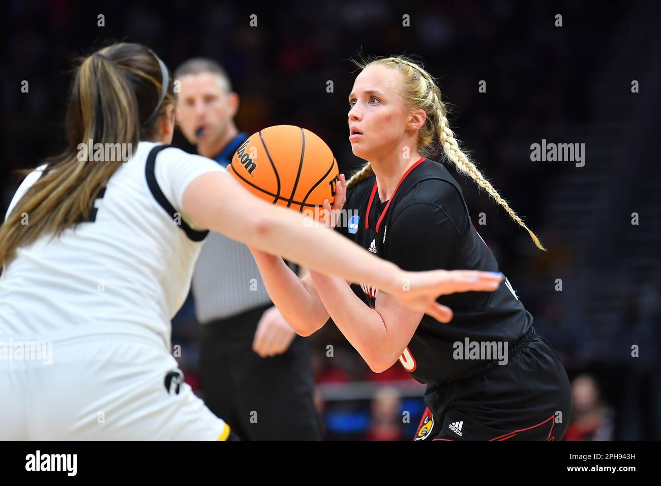 March 26, 2023: Louisville Cardinals guard Hailey Van Lith (10) eyes the basket in preparation for a shot during the NCAA women's NCAA Regional Final basketball game between Louisville and Iowa at Climate Pledge Arena in Seattle, WA. Iowa defeated Louisville 97-83 to advance to the Final 4. Steve Faber/CSM Stock Photo