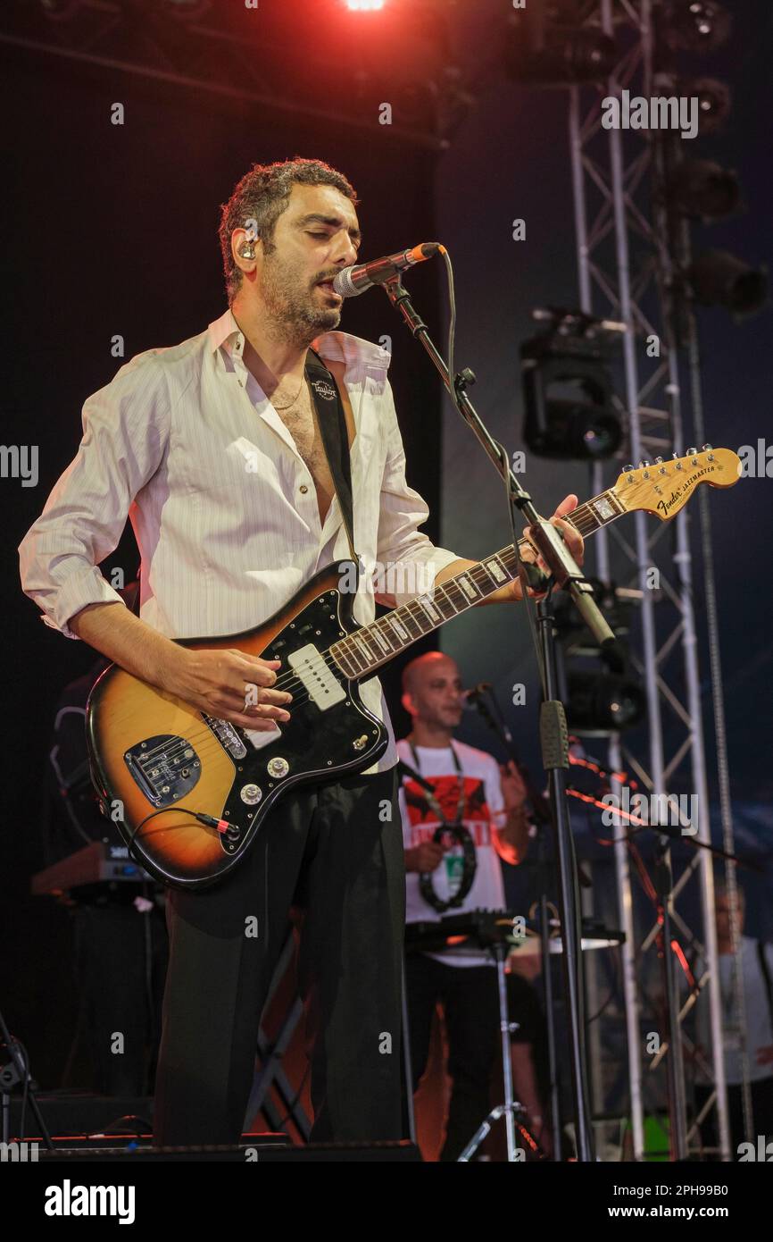 DUDU TASSA & THE KUWAITIS performing on stage during the 40th Anniversary  of the WOMAD Festival,Charlton Park, Malmesbury, England. July 31, 2022  Stock Photo - Alamy