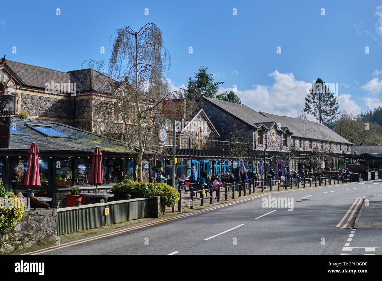 Outdoor Clothing Shops In Betws Y Coed at Luis Silva blog