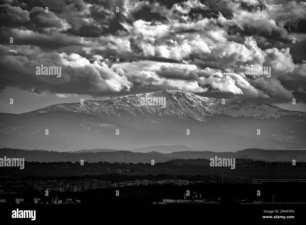 Beauty sunrise in mountains Black and White Stock Photos & Images - Alamy
