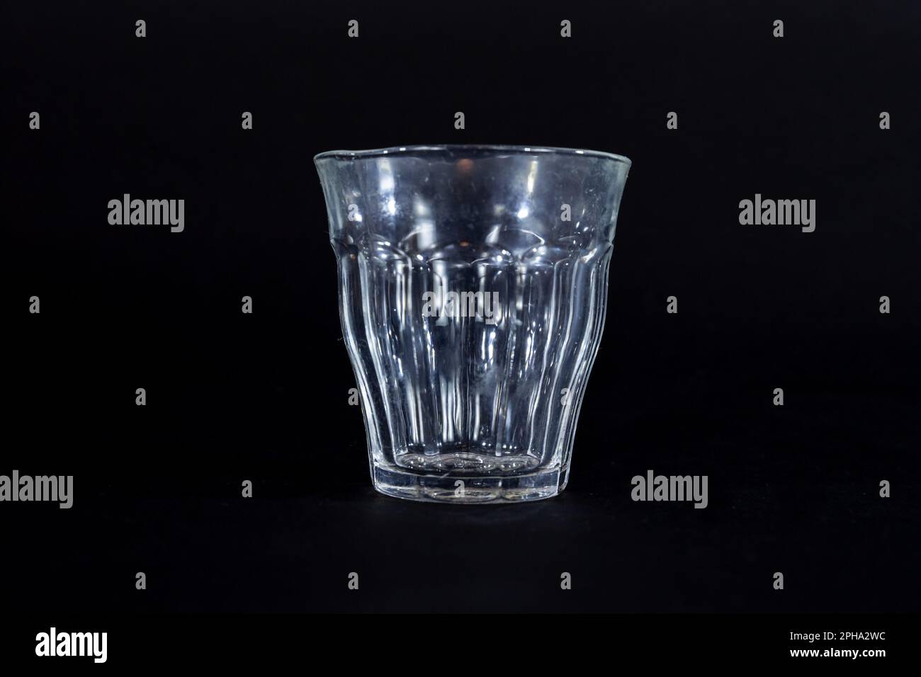 Plain tumbler shape hi-res stock photography and images - Alamy