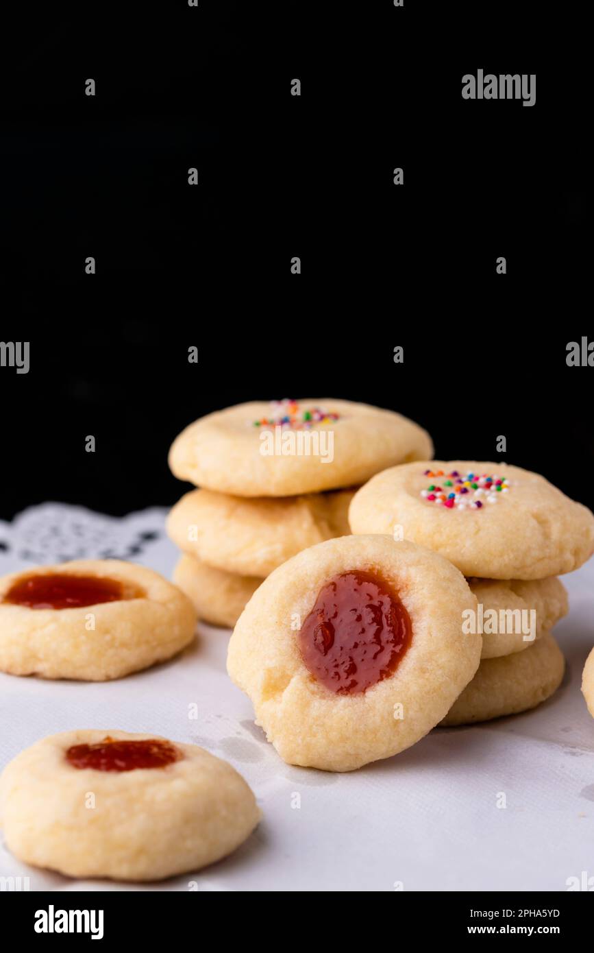 The polvoron or mantecado is a cake, generally small, made of flour