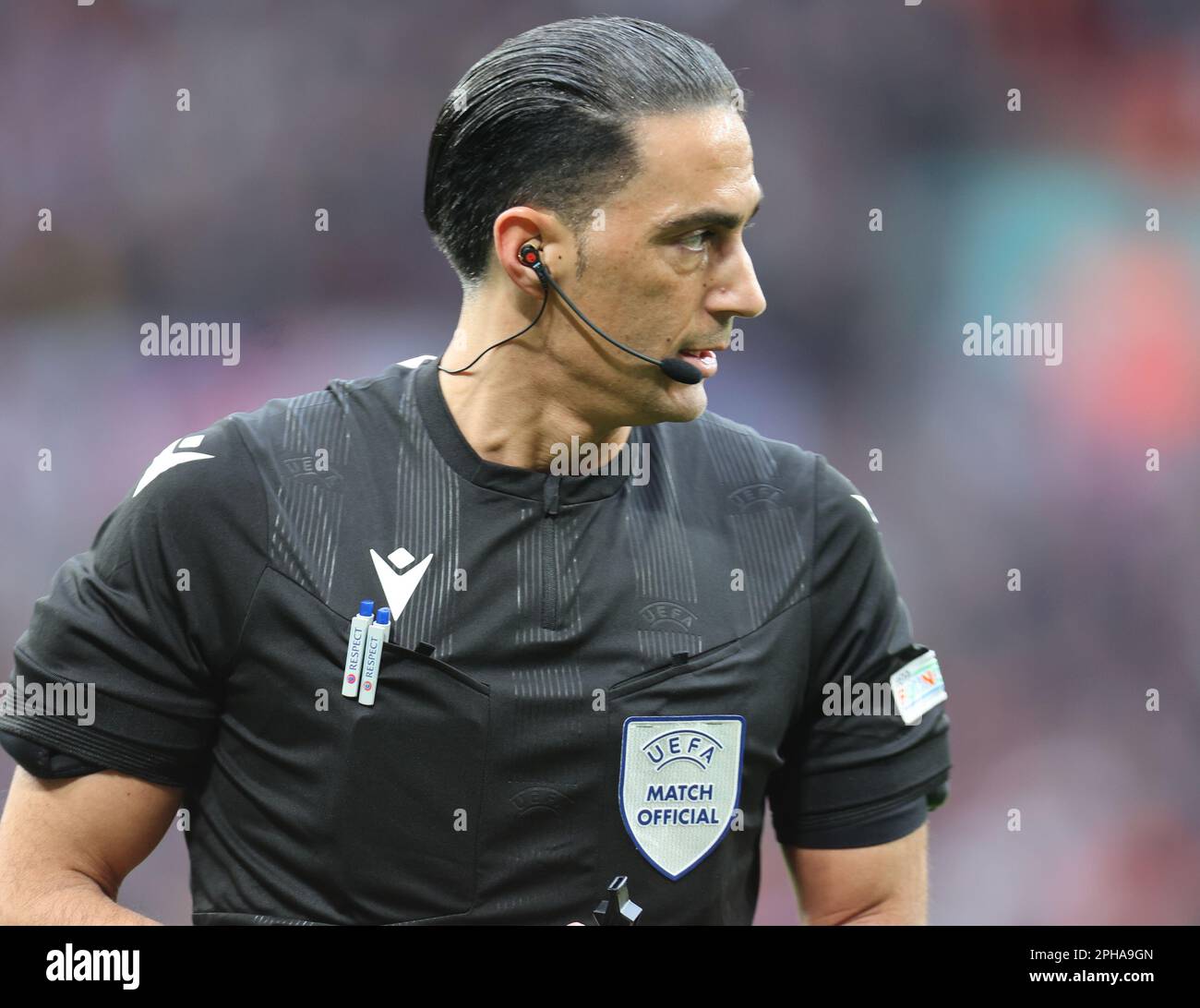 Referee Serdar Gozubuyuk of Nederland during UEFA EURO 2024 qualifier
